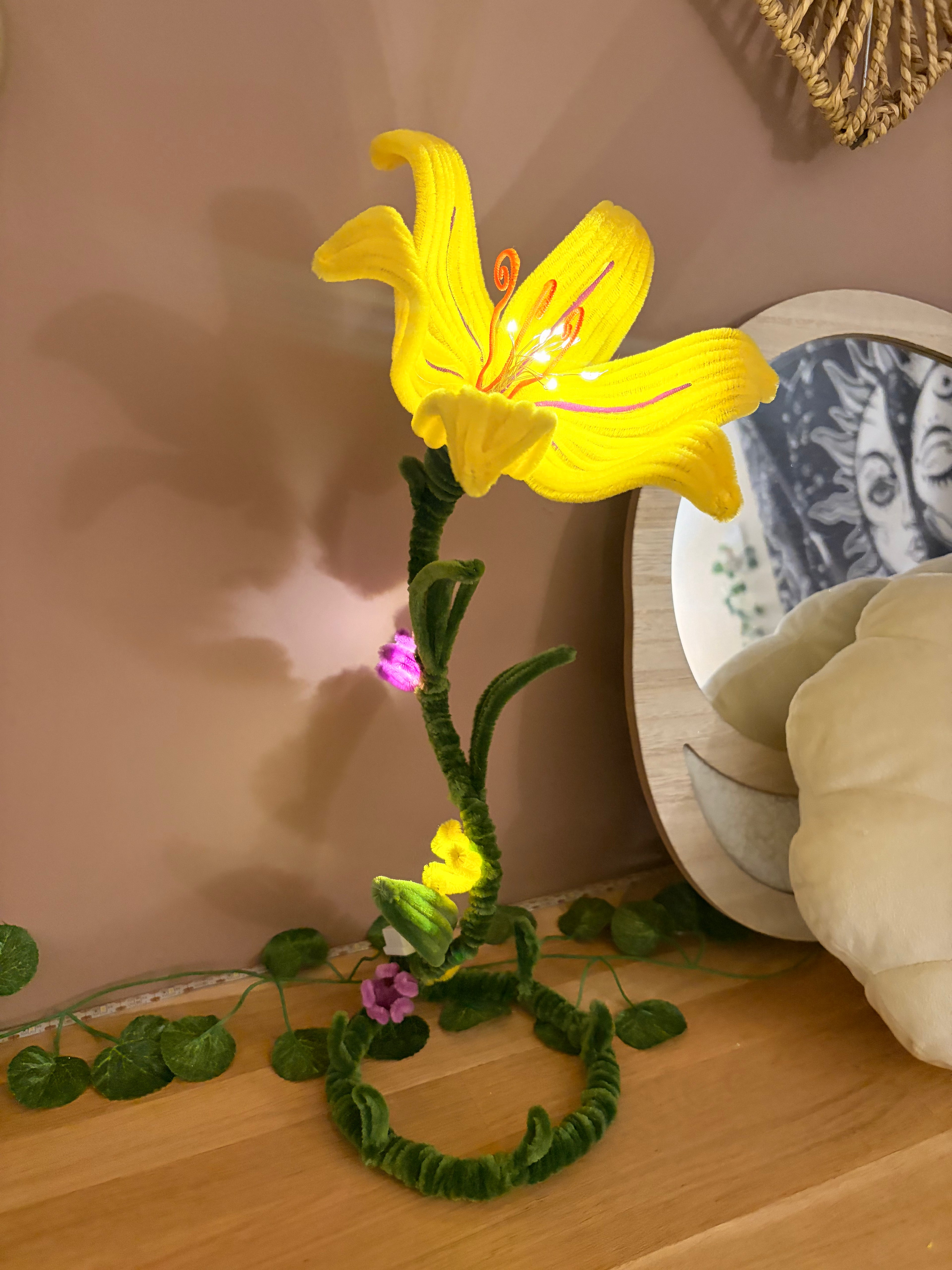 Fleur lumineuse « Raiponce »